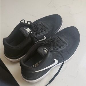 Nike Womens Black and White Athletic Shoes